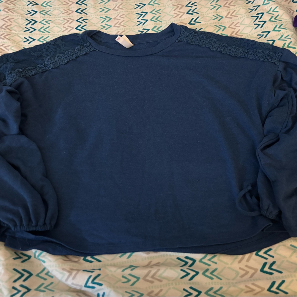 Xhilaration Blue Lace Detail Crop Top